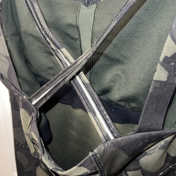 Vintage Lululemon Tank - Picture 6 of 6